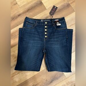 No Boundaries High Rise Skinny Jeans